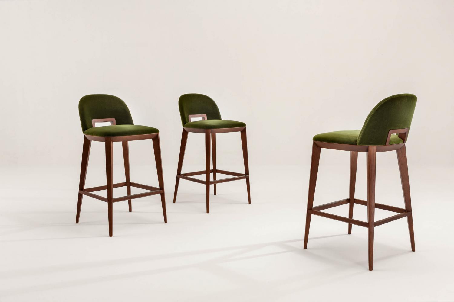 laurameroni margaret padded bar stool in green velvet