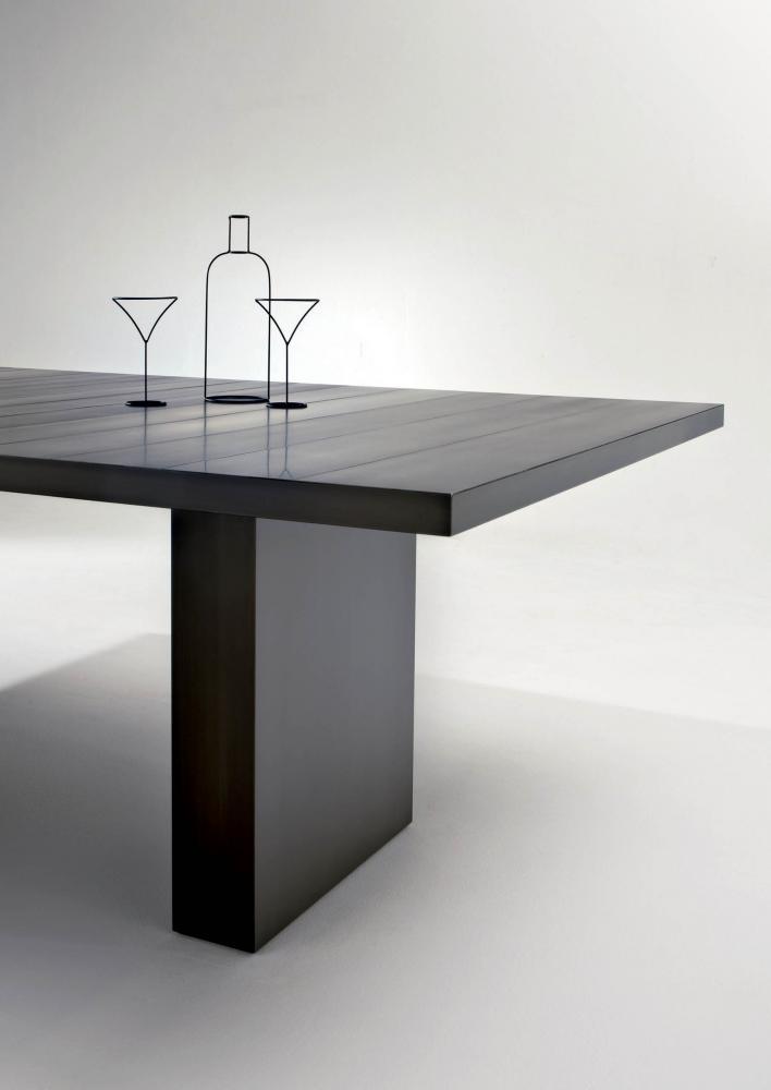 laurameroni modern bespoke stars table in black iron cenere