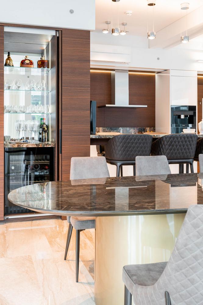laurameroni bespoke interior design customizable home bar and wine cellar