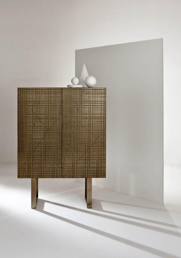 High sideboard with Maxima surface in bronze liquid metal finish