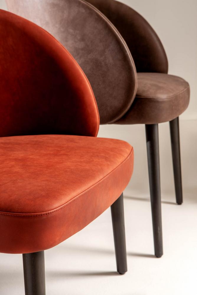Minimal modern Laurameroni armchair in precious red or brown savana leather