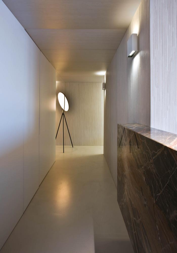 laurameroni luxury and elegant corporate modern design office desk in marble