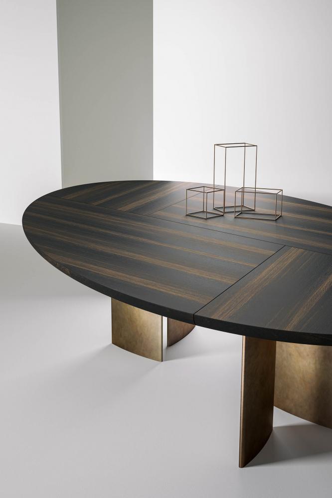laurameroni made-to-measure poe table in natural wood with metal lacquered legs