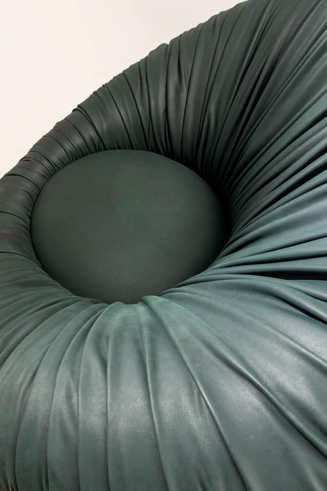 laurameroni drapè soleil rounded big armchair in waxed leather