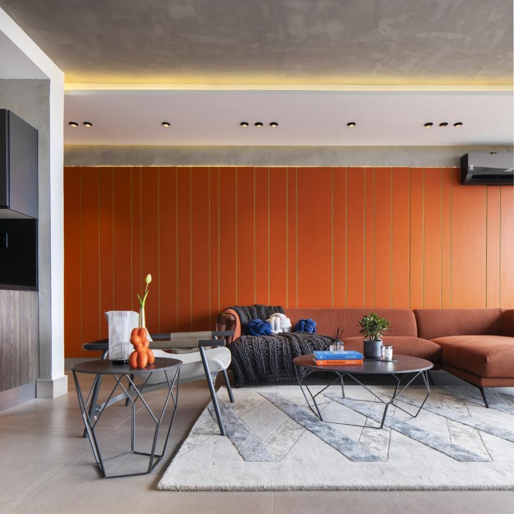 laurameroni orange wall panels in a modern flat in panama