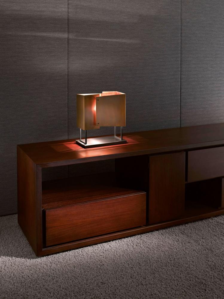 Table lamp MA 20 with black nickel and burnished brass structure